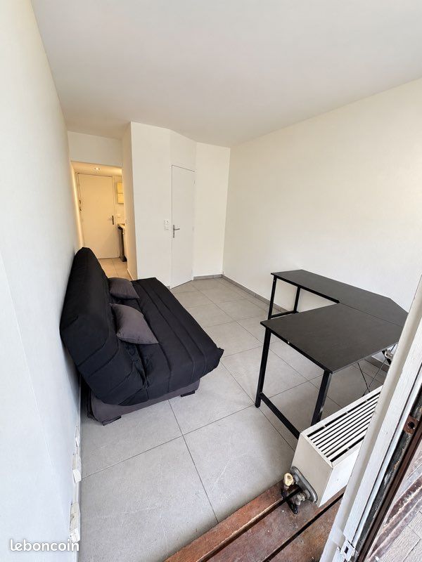 Appartement 2 pièces 15 m² · à Versailles · 15 m² · 700 €/mois