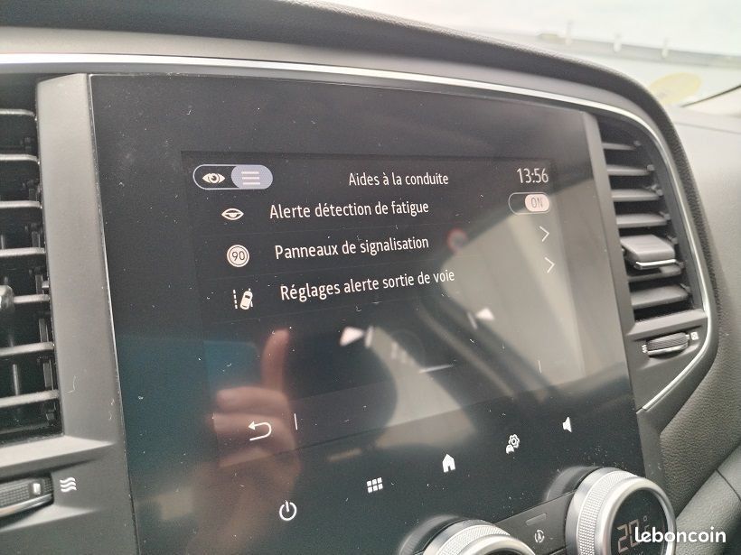 Renault Mégane Estate IV 1.5L BLUEHDI 115CH BUSINESS (image 21)