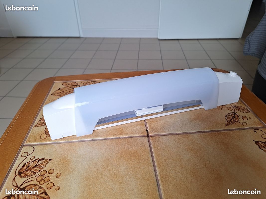 Applique néon LED marque TIBELEC 540 lumens jamais servie (image 3)