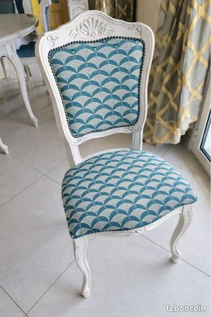 Paire de fauteuils Louis XV en tapisserie