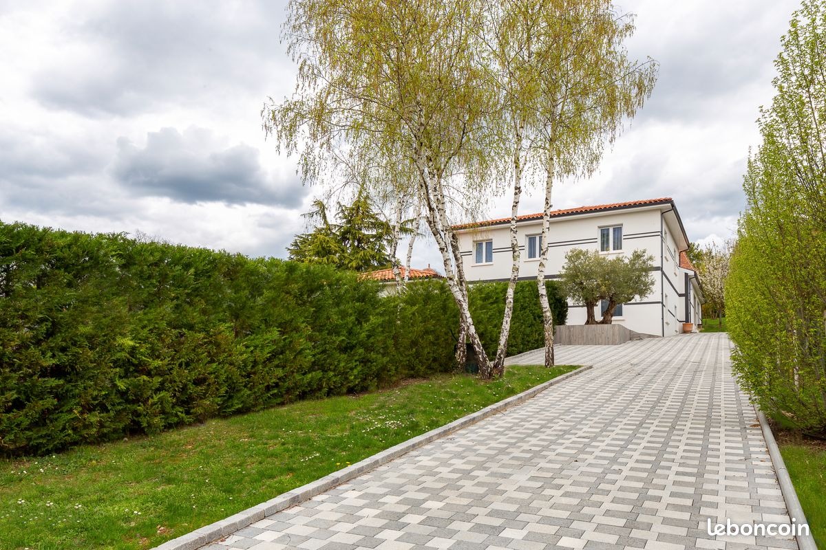 Appartement 3 pièces 92 m² · à Coulounieix-Chamiers · 92 m² · 140 000 €