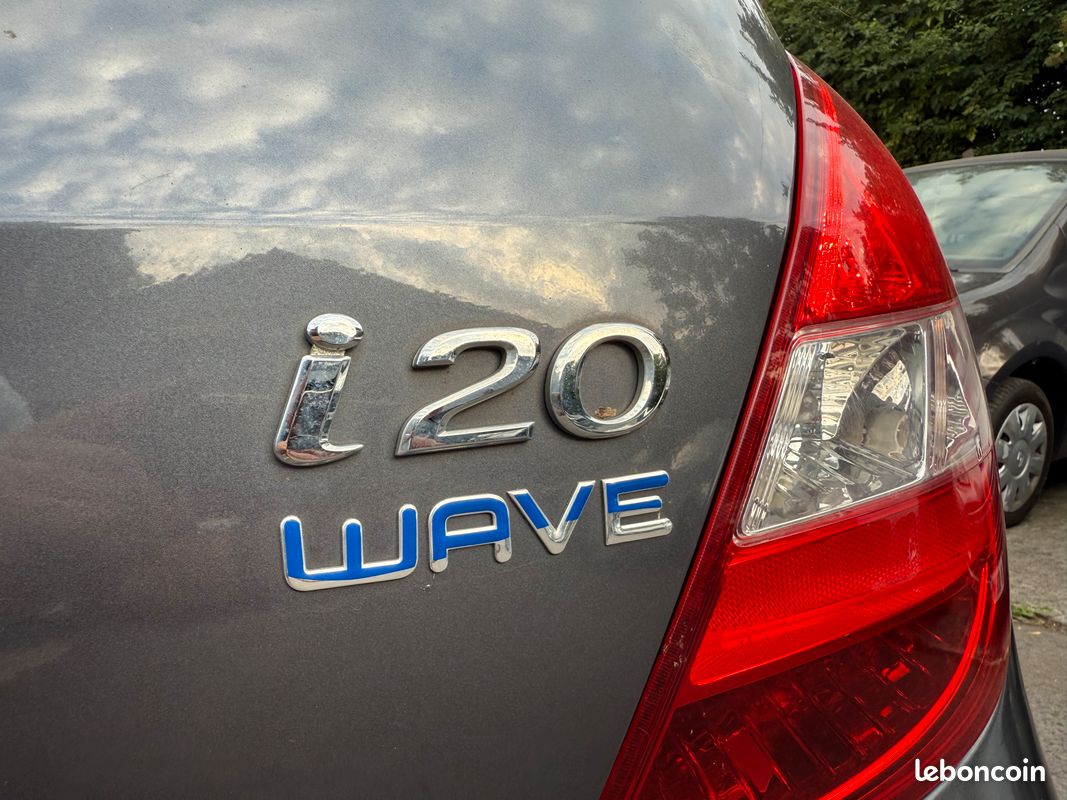Hyundai i20 / 1.4 CRDi 90Ch / 6 Vitesses / Série WAVE / 133 481Kms / Clim / Jantes (image 13)