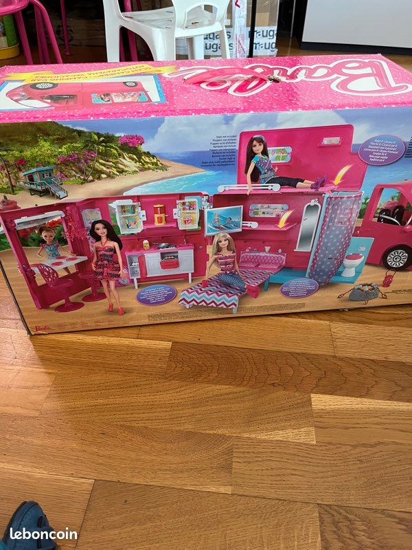 Camping car Barbie (image 7)