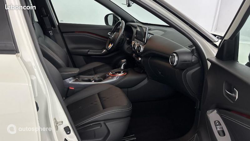 Nissan Juke 1.0 DIG-T 114ch Tekna DCT 2023 (image 15)
