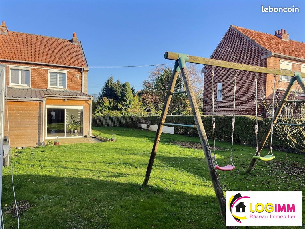 Maison 4 pièces 93 m² · à Sebourg · 93 m² · 177 000 €