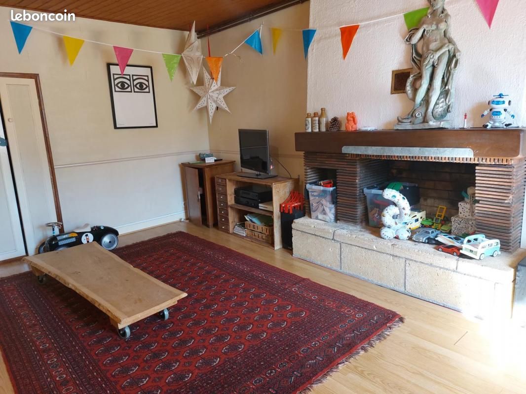 Maison 206 m² Villefagnan - Villefagnan 16240 (image principale 4)