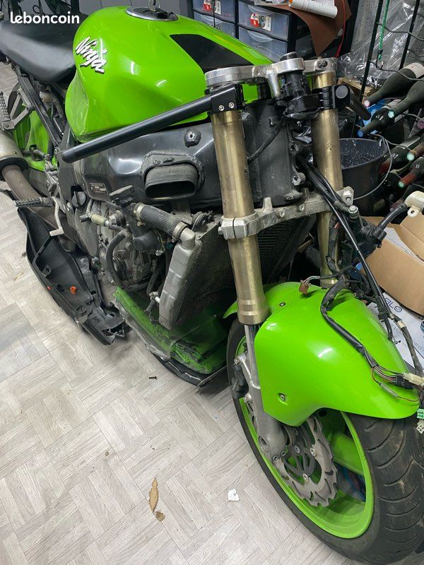 Frame Raptor 660 2001 Yamaha pour projet de restauration | Pièces VTT