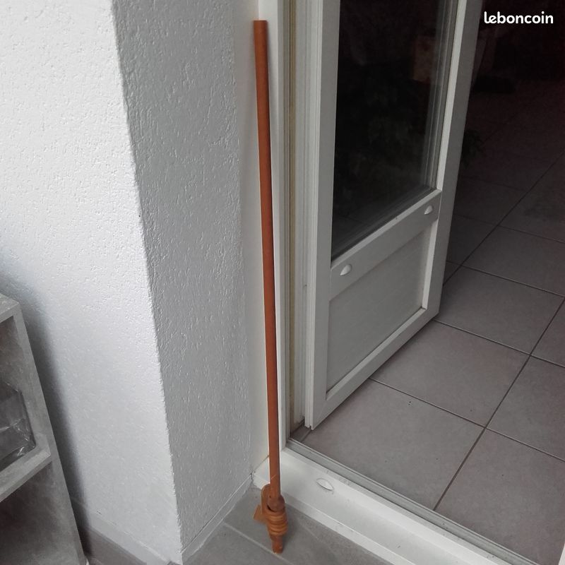 Tringle a rideau (image 1)