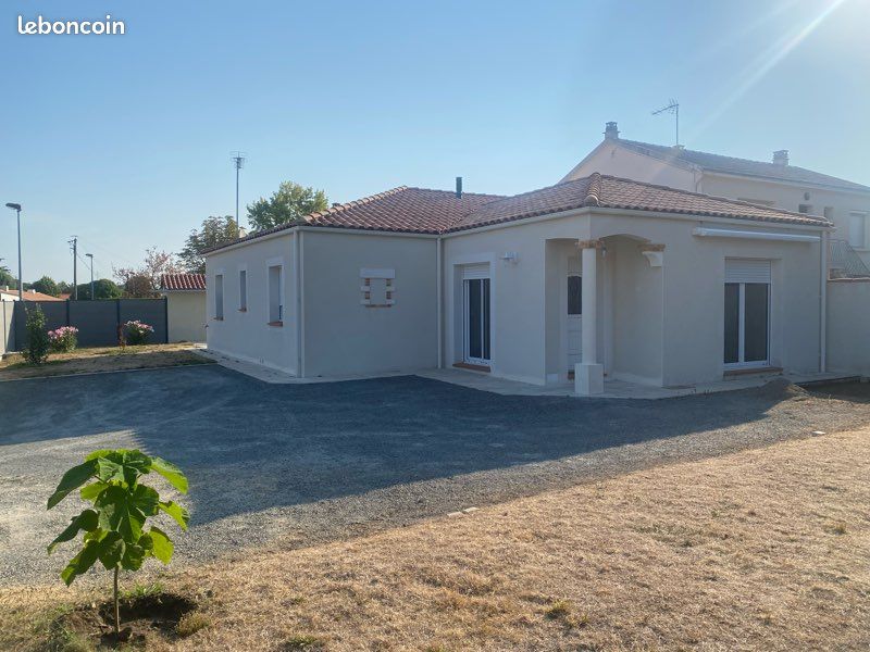 Maison 3 pièces 105 m² · à Challans · 105 m² · 950 €