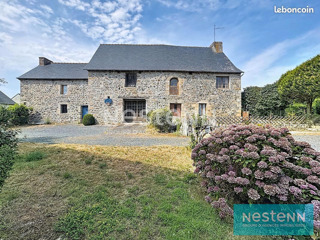 Maison 8 pièces 196 m² · à Coëtmieux · 196 m² · 336 650 €