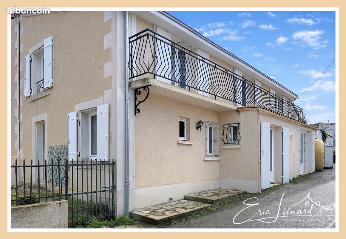 Maison 5 pièces 130 m² · à Saint-Maixent-l'École · 130 m² · 106 900 €