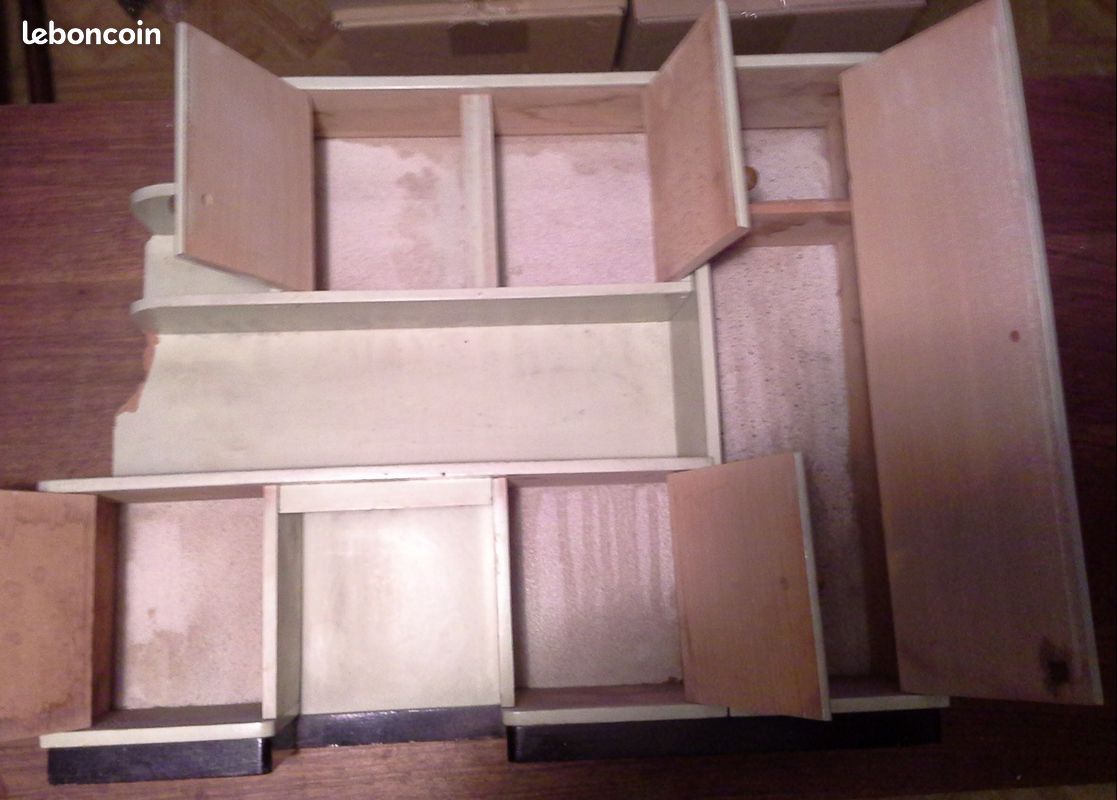 Buffet de cuisine meuble de poupée jouet ancien en bois