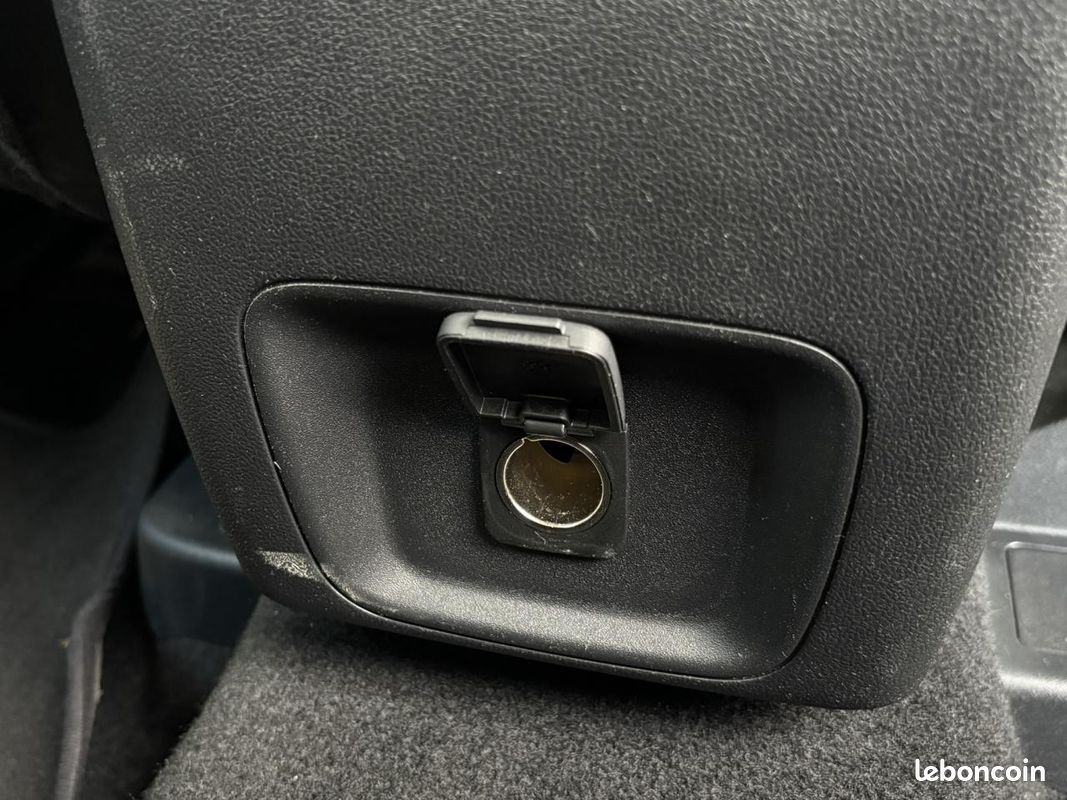FORD KUGA 1.5 Ecoboost 150 Cool & Connect (image 28)