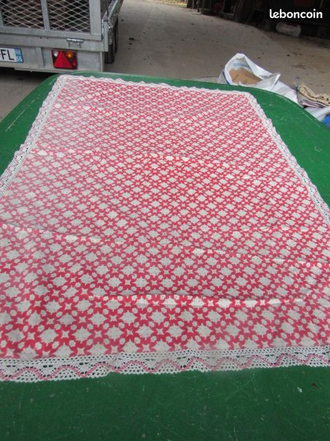 Petite Nappe avec Dentelle (image 5)