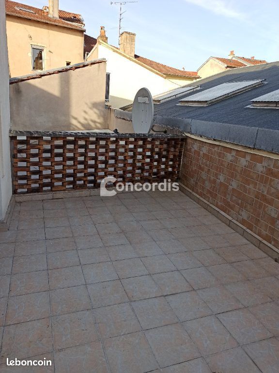 Appartement 5 pièces 81 m² · à Nancy · 81 m² · 890 €