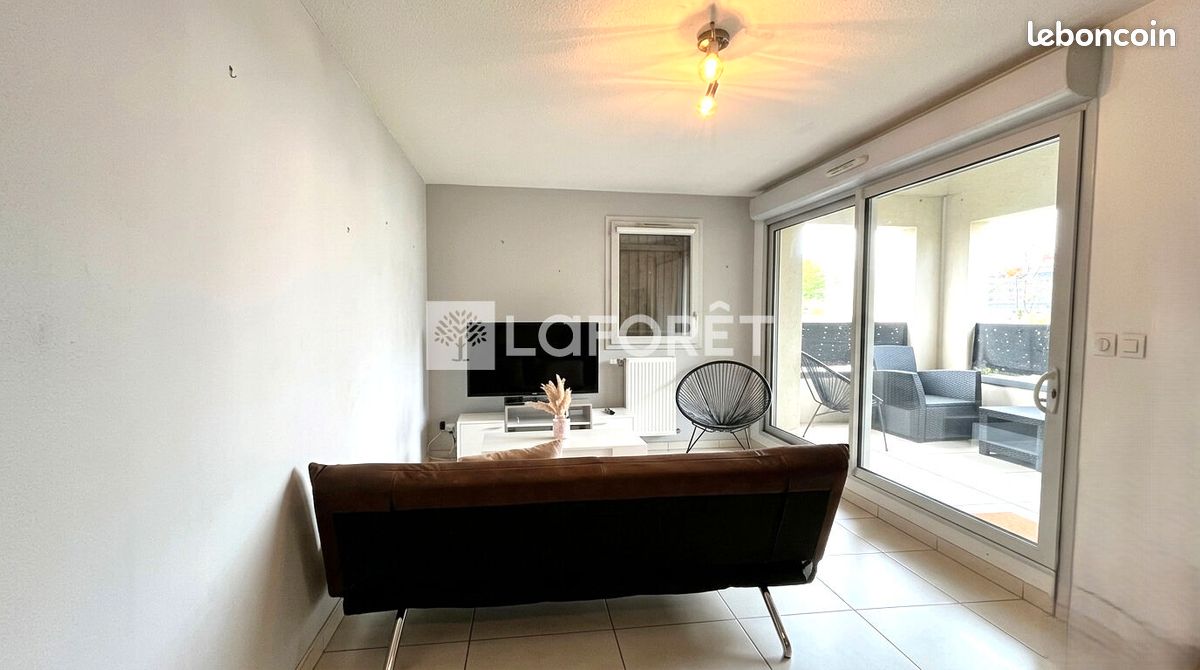 Appartement 3 pièces 49 m² · à Charly · 49 m² · 900 €