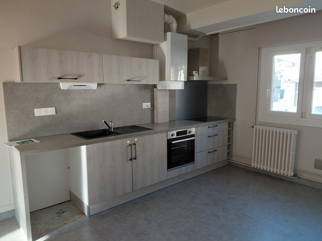 Appartement 3 pièces 88 m² · à Vire Normandie · 88 m² · 115 000 €
