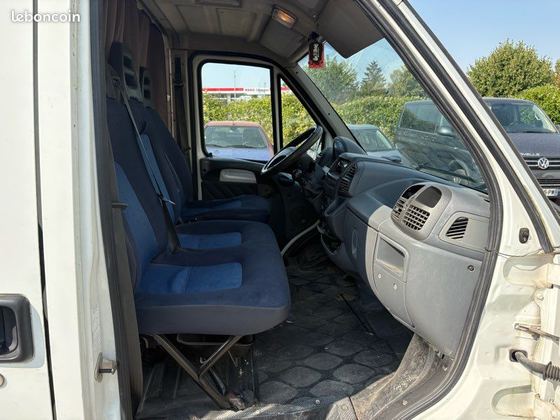 Peugeot boxer 2.0 hdi 90 vu (image 2)