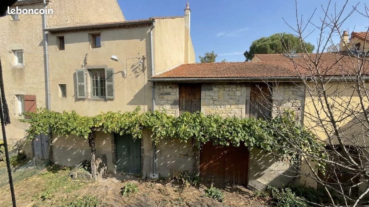 Maison 5 pièces 90 m² · à Aubiat · 90 m² · 69 000 €
