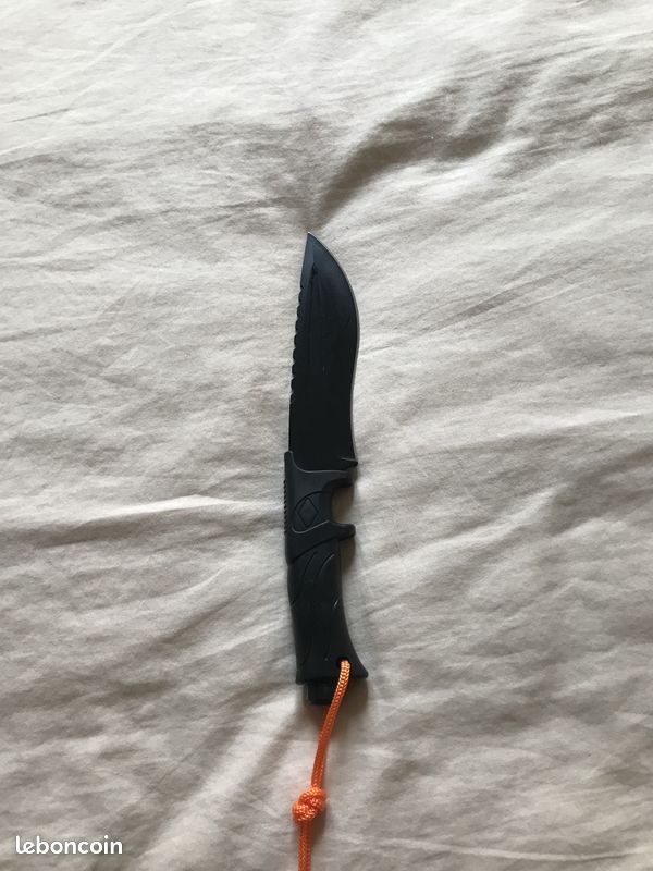 Couteau de camping et de chasse (image 2)