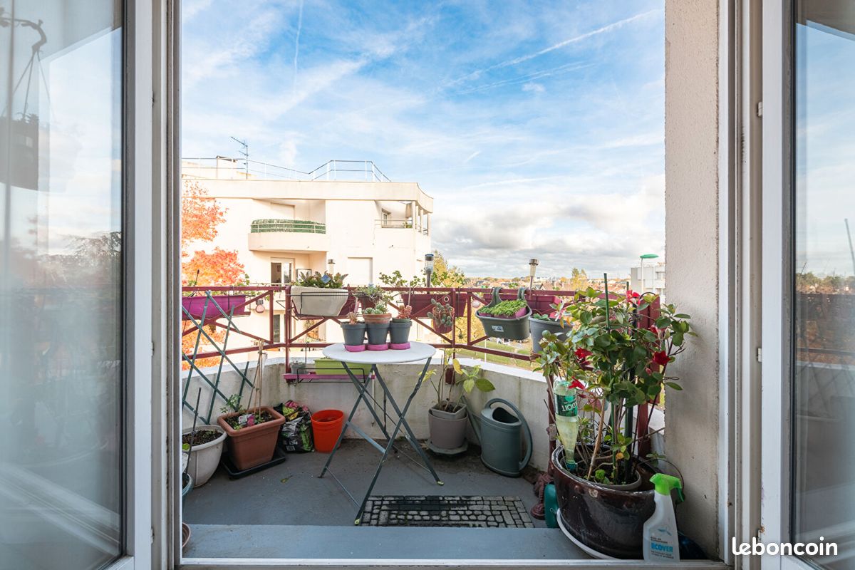 Appartement 2 pièces 53 m² · à Noisy-le-Grand · 53 m² · 220 000 €
