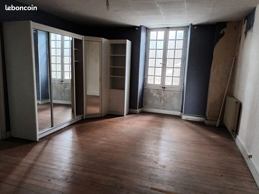 Maison 5 pièces 130 m² · à Saint Aulaye-Puymangou · 130 m² · 45 000 €