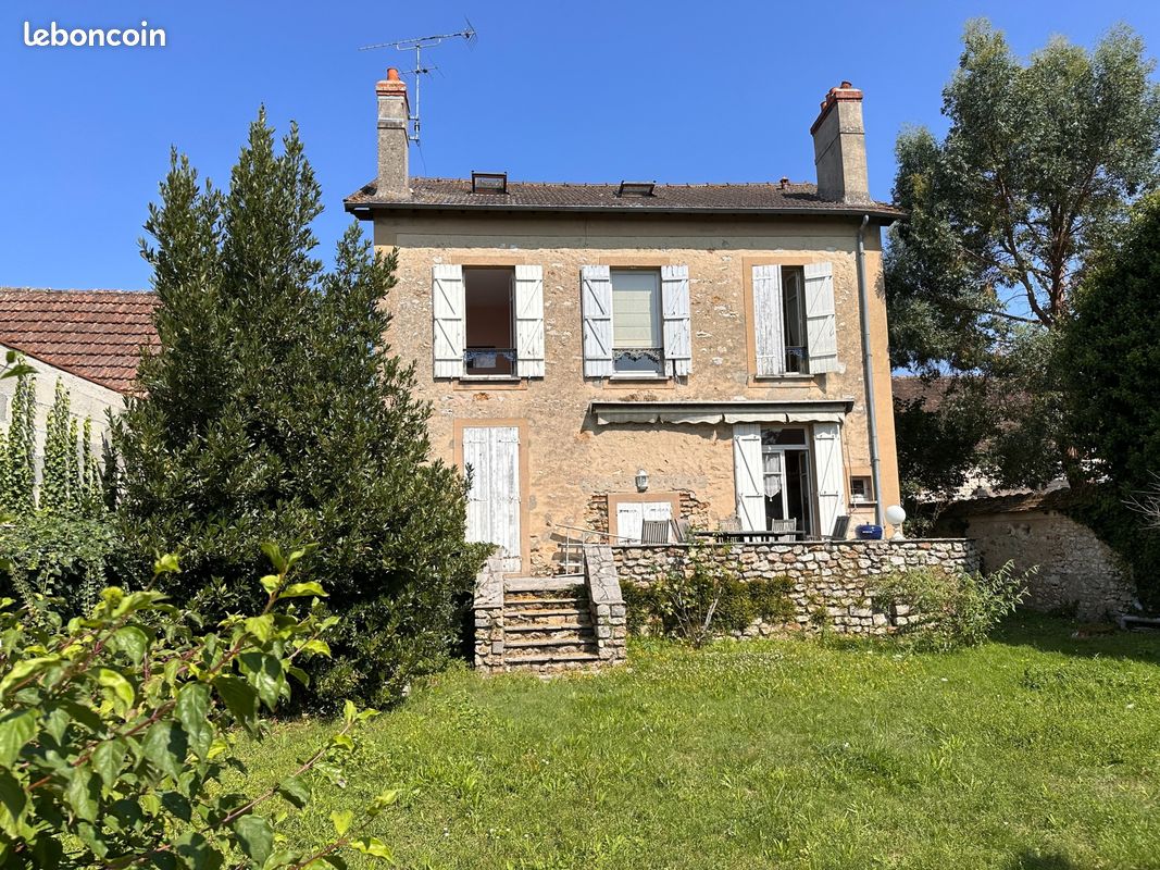 Maison 6 pièces 165 m² · à Perthes · 165 m² · 420 000 €