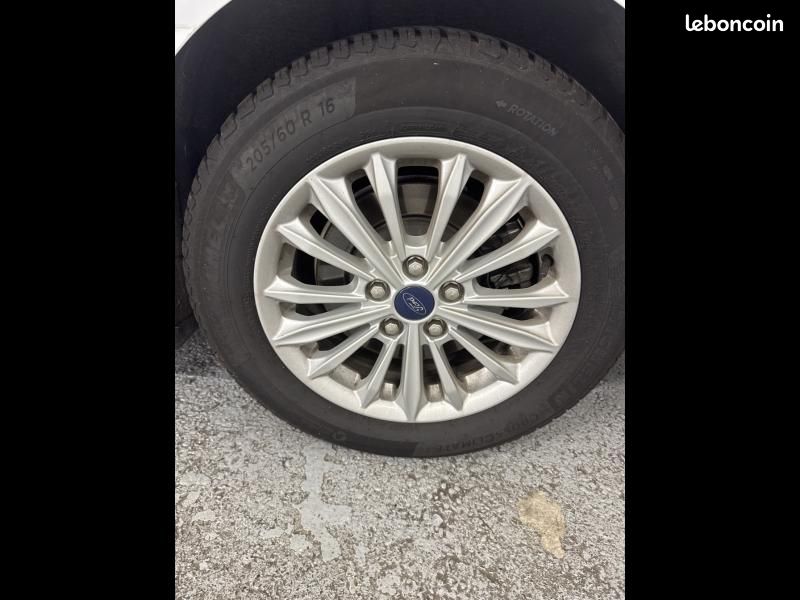 Ford Focus SW 1.0 EcoBoost 125ch Titanium (image 8)