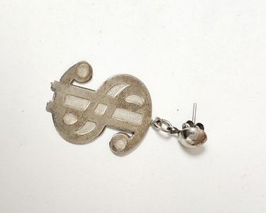 Boucle D'oreille Vintage Des Années 1970 – Orpheline Et Unique En Multicouleur