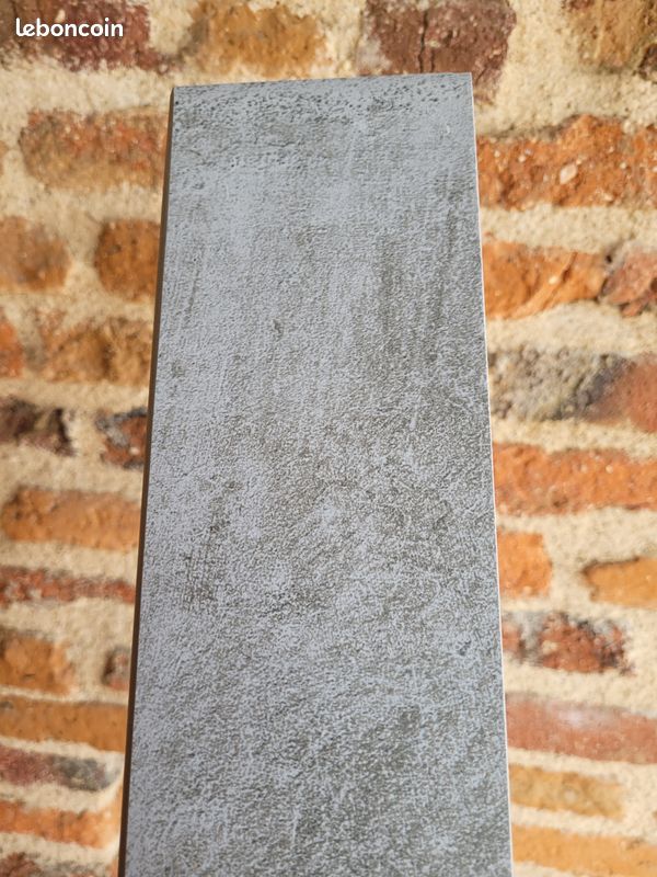Plinthes 60 cm grise (image 1)