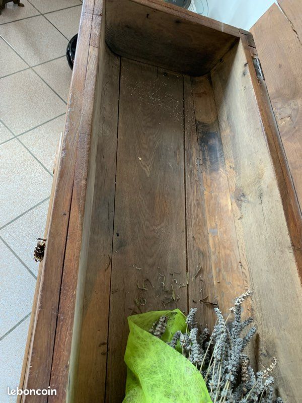 Beau meuble pétrin très bon etat chene (image 2)