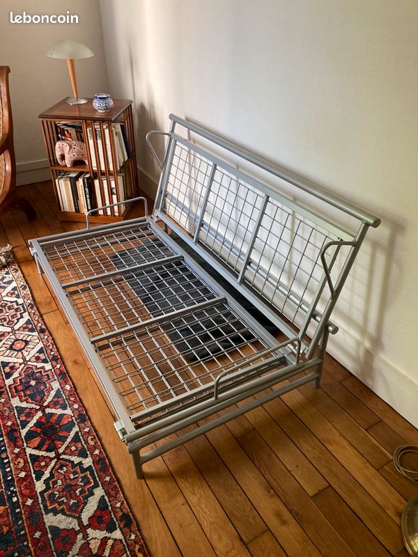 Banquette futon Ikéa Bredbyn (image 1)
