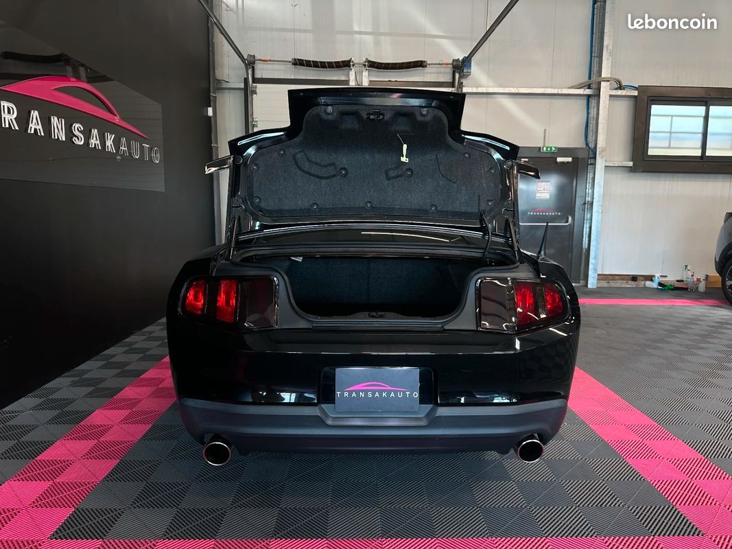 Ford mustang 3.7 v6 gt - révision effectuée (image 20)