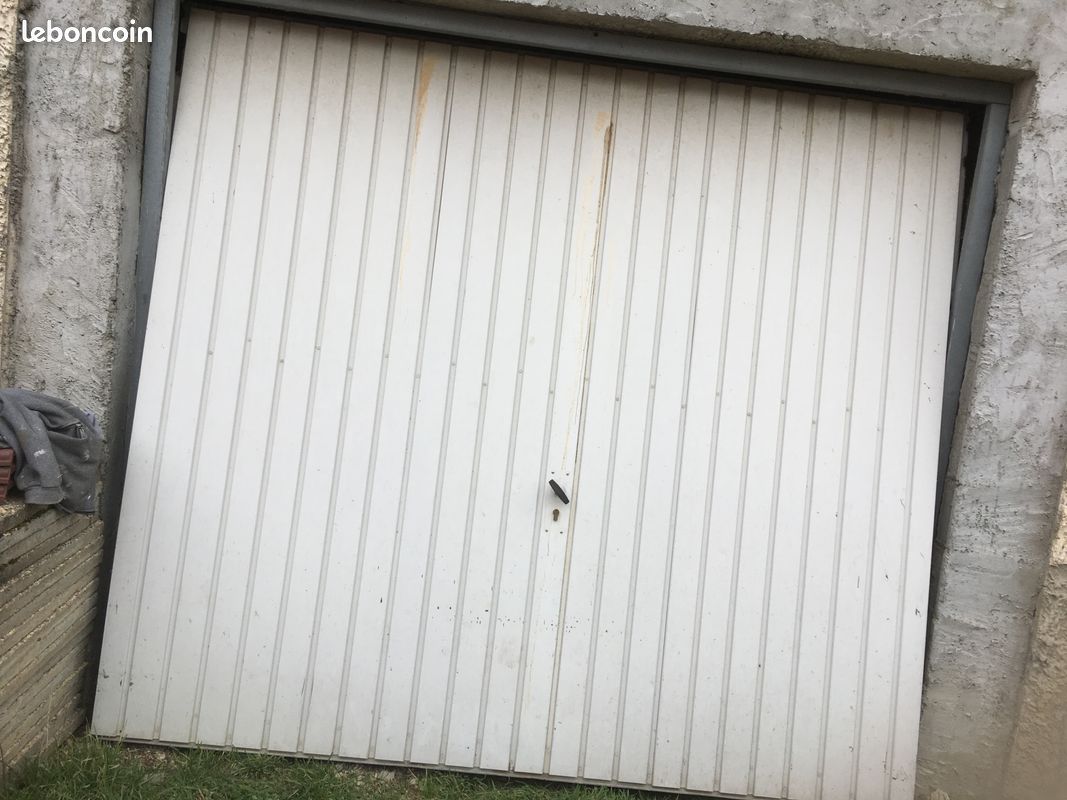 Porte de garage (image 1)