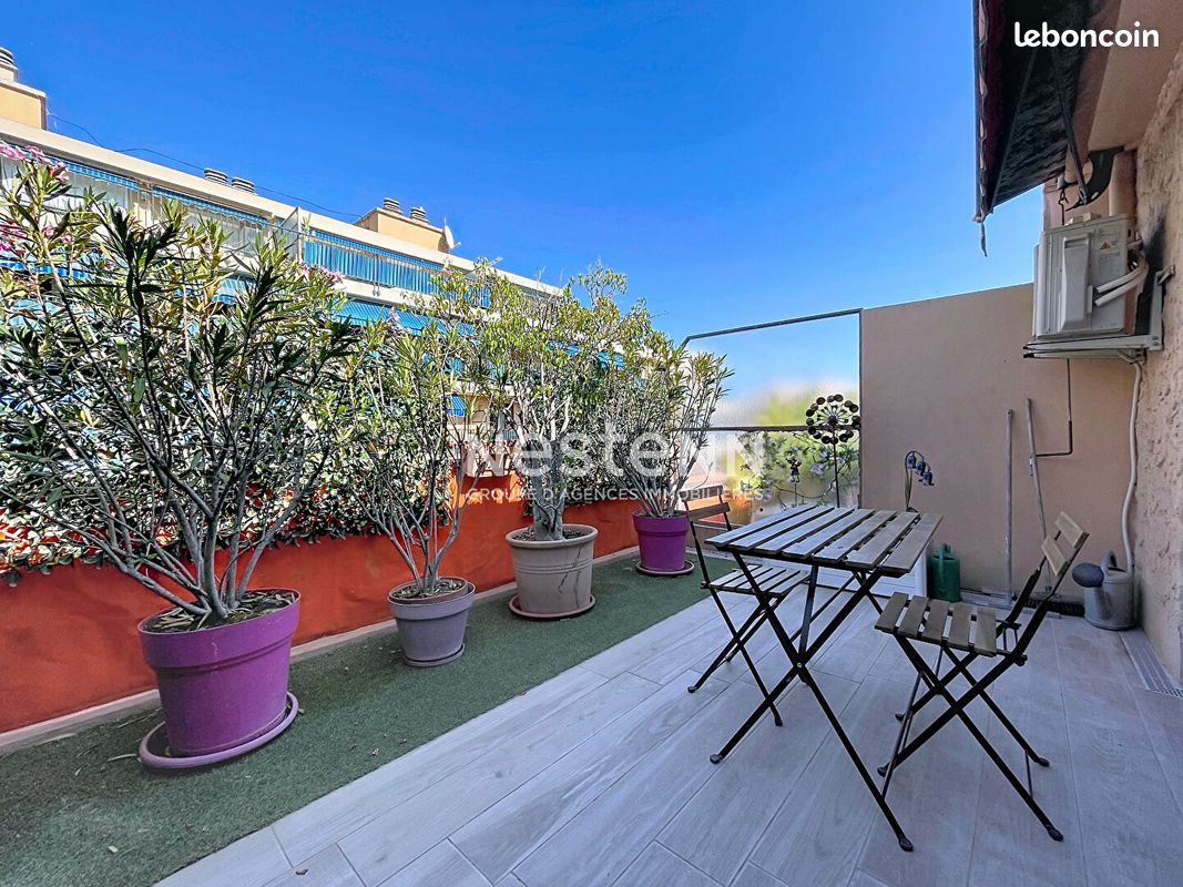 Appartement 1 pièce 26 m² · à Vallauris · 26 m² · 890 €/mois