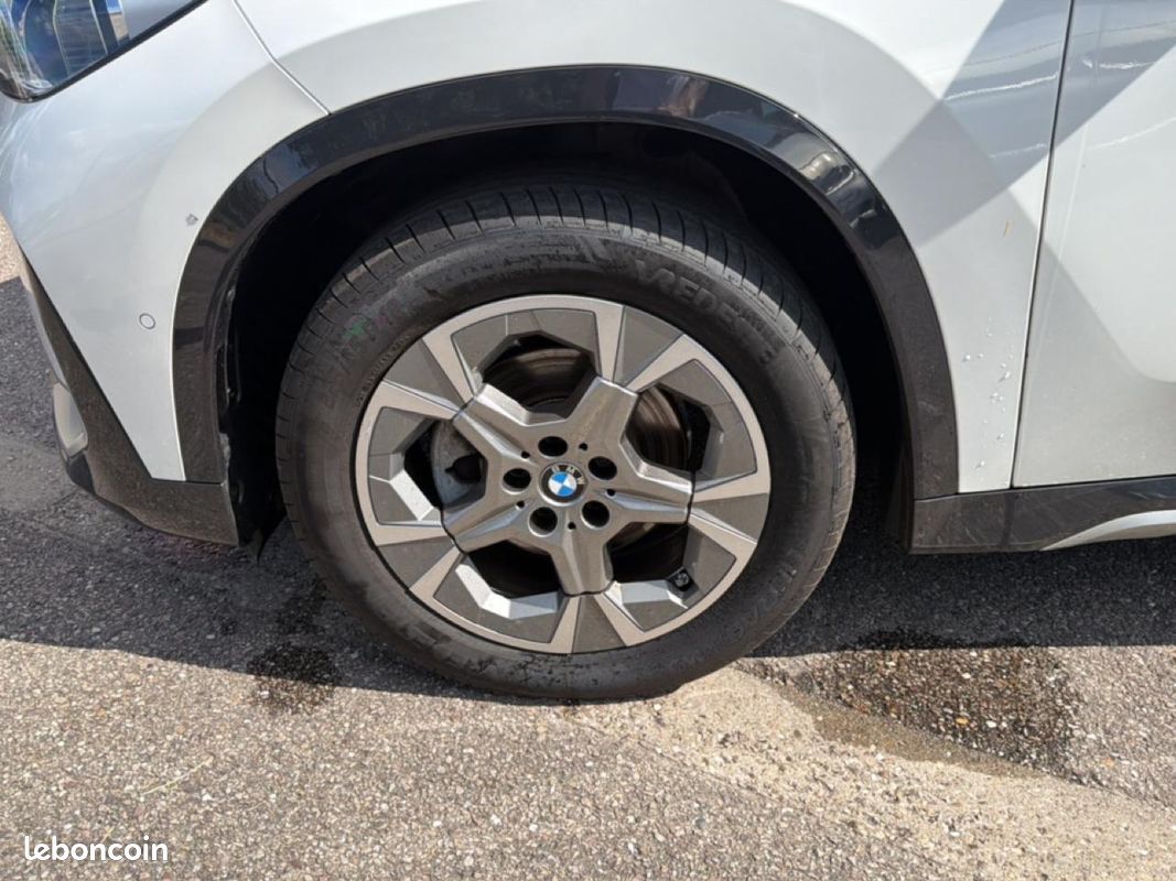 BMW X1 (u11) sdrive18i 136 xline (image 9)