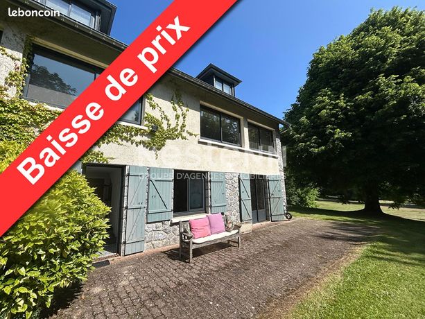 Maison 7 pièces 232 m²