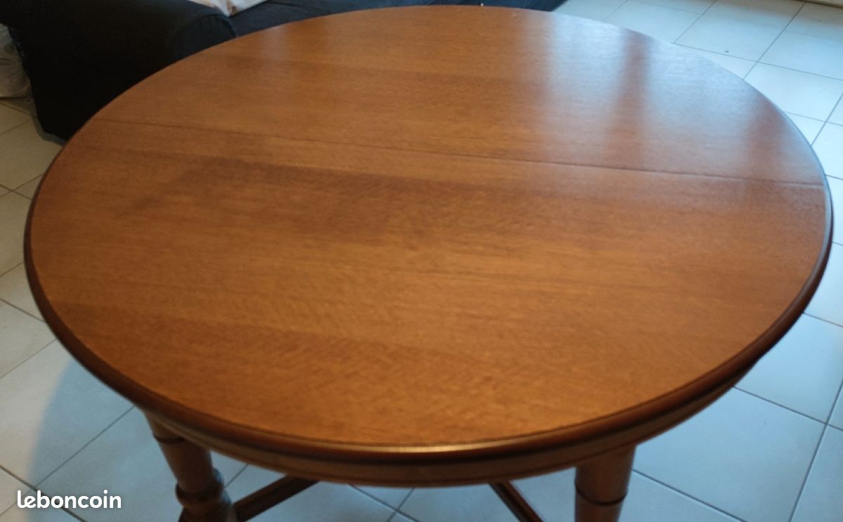 Vends Table Bois en TBE diam 120 cms avec rallonge (image 2)