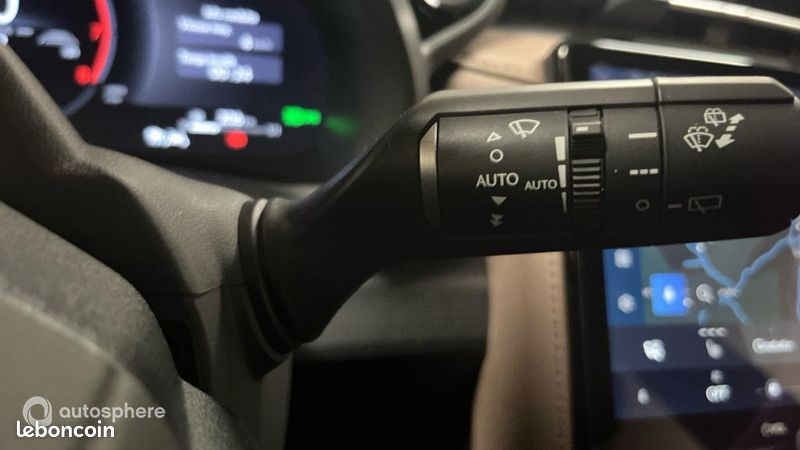 Lexus Lbx 1.5 136ch Elegant 2WD MY26 (image 24)
