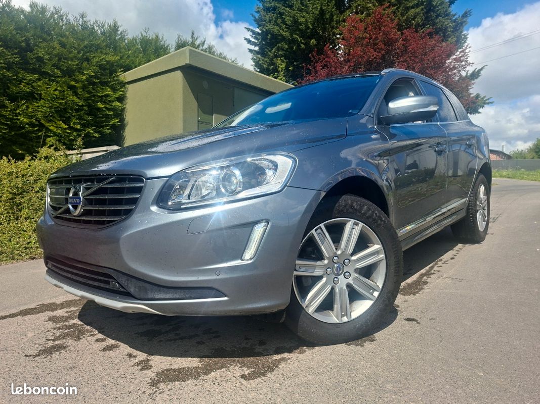 Sublime Volvo Xc60 D3 2.0d 150cv Bva8 Pack Signature*115MKms*Toit ouvrant pano*Camera*Navigation*Révisée et Garantie 12mois*Reprise*Financement (image 1)