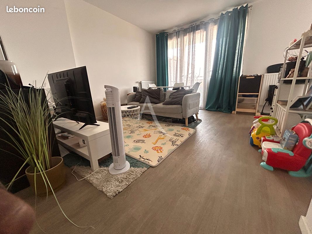 Appartement 2 pièces 43 m² · à Melun · 43 m² · 800 €