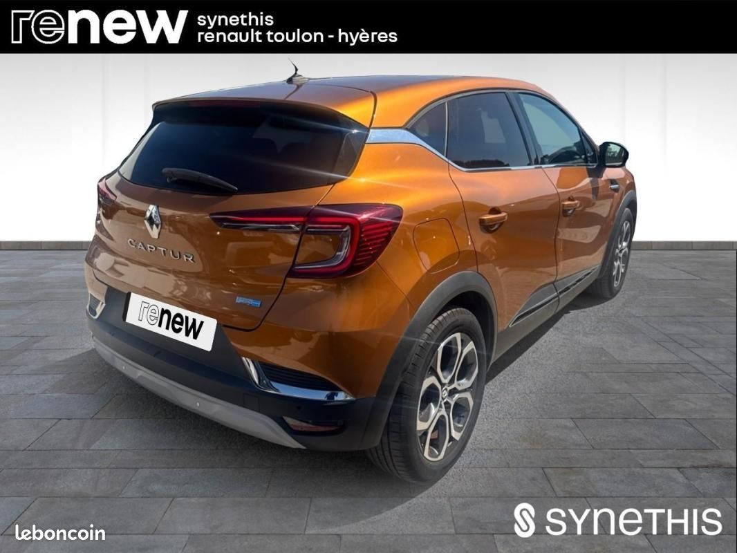 Renault Captur E-Tech 145 - 21 Intens (image 3)
