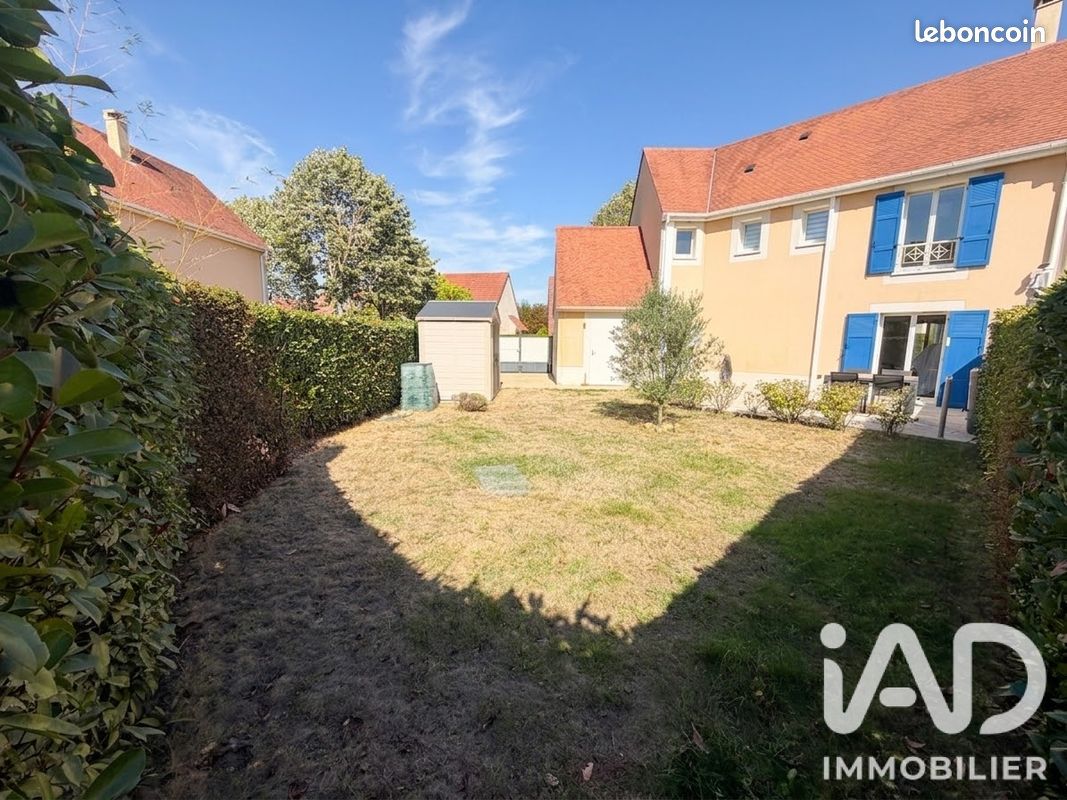 Maison 5 pièces 99 m² · à Le Coudray-Montceaux · 99 m² · 319 000 €