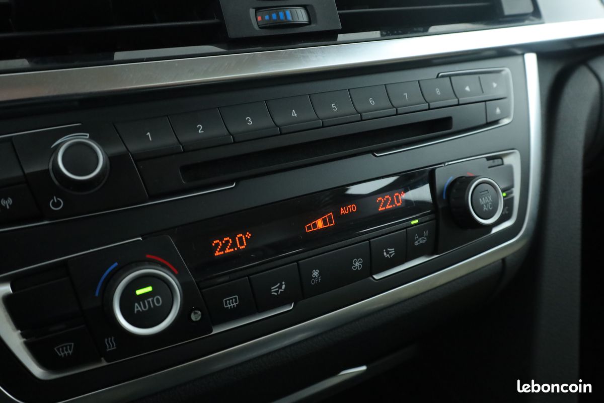 BMW Série 3 316d Luxury BVA8 116 ch (image 21)