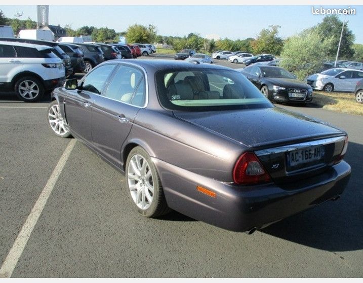 Jaguar XJ8 2.7D V6 BI-TURBO SPIRIT OF LEGEND (image 5)