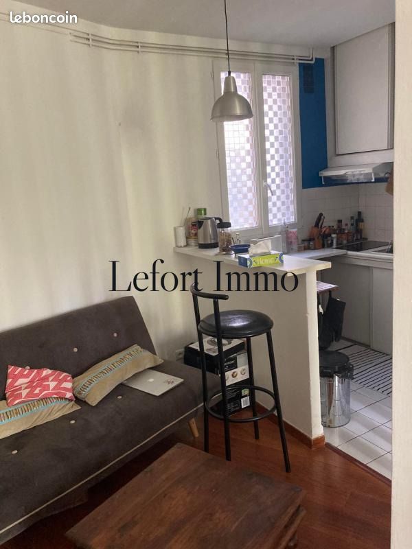 Appartement 1 pièce 26 m² · à Paris · 26 m² · 921 €