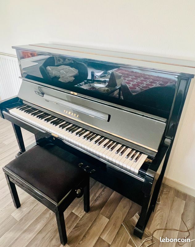 Piano Yamaha U1 (image 4)
