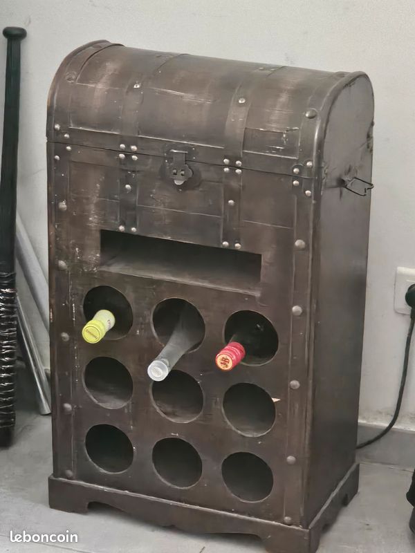 Bar (image 1)