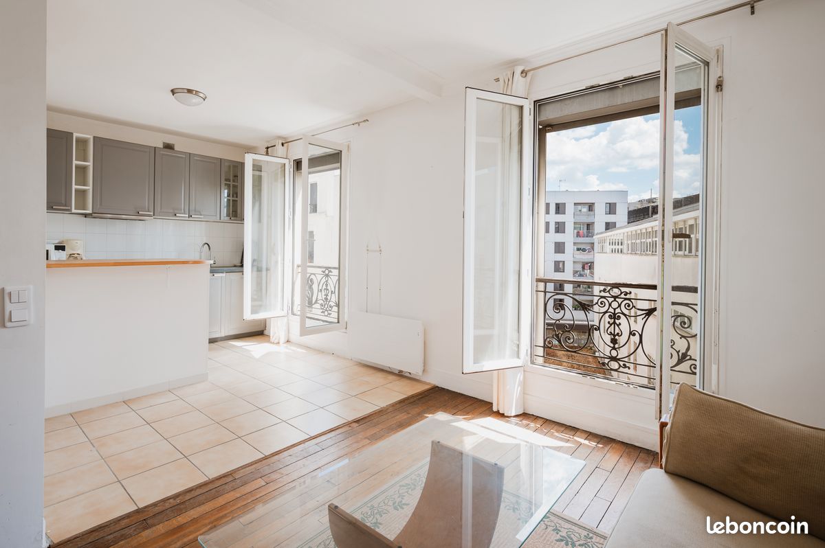 Appartement 2 pièces 43 m² · à Paris · 43 m² · 310 000 €