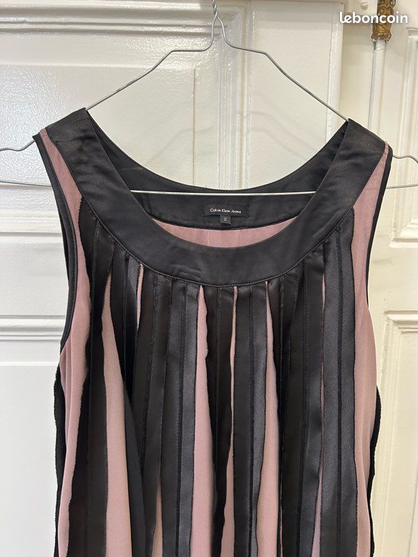 Robe courte fluide soie Calvin Klein Jeans taille 2 (taille 34) (image 6)